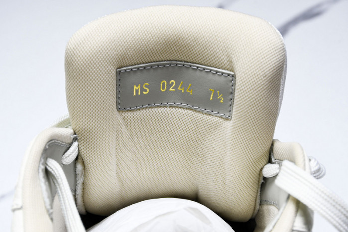 LV SNEAKER LOW FOR-LV100