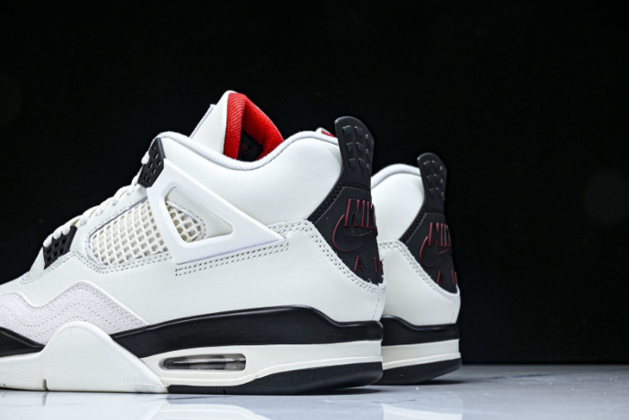 Air Jordan 4“Flight Club” IM4002-100