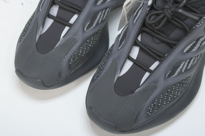 ADIDAS YEEZY 700 V3 “ALVAH”H67799