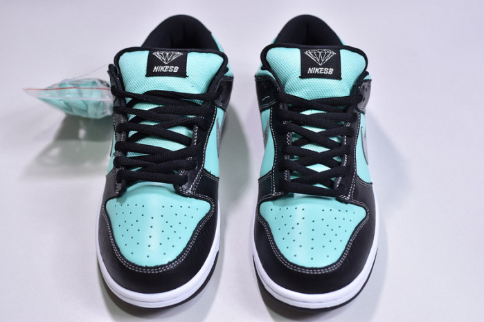 Nike SB x Diamond Dunk  ＂Tiffany＂ 304292-402