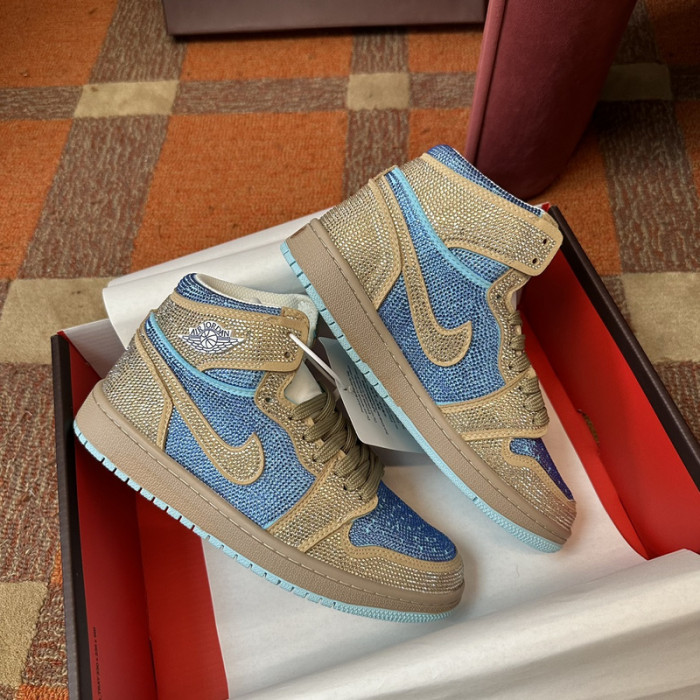 AIR JORDAN 1 RETRO  AJ-12