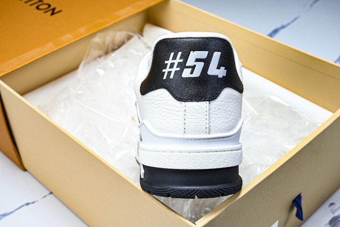 LV SNEAKER TRAINER FOR-LV430