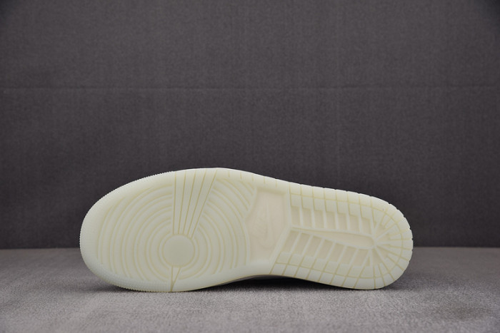 Air Jordan 1 Retro Low OG Year of the Snake (2025)  HF3144-100