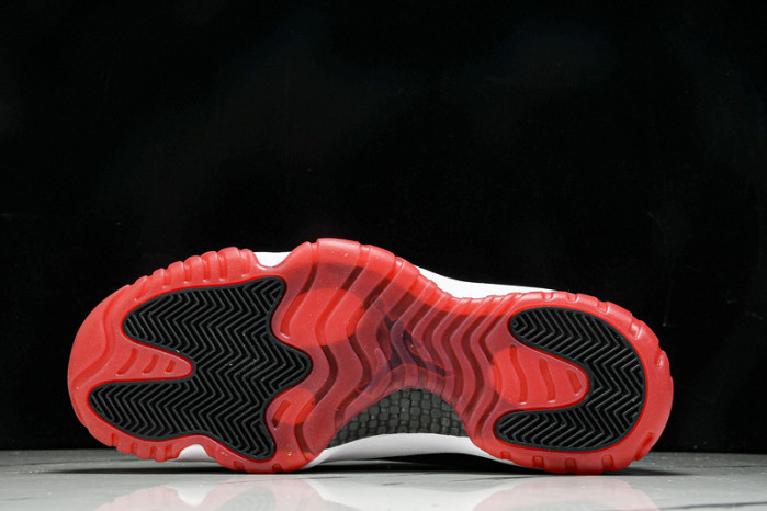 Air Jordan 11 Low Bred   FV5104-006