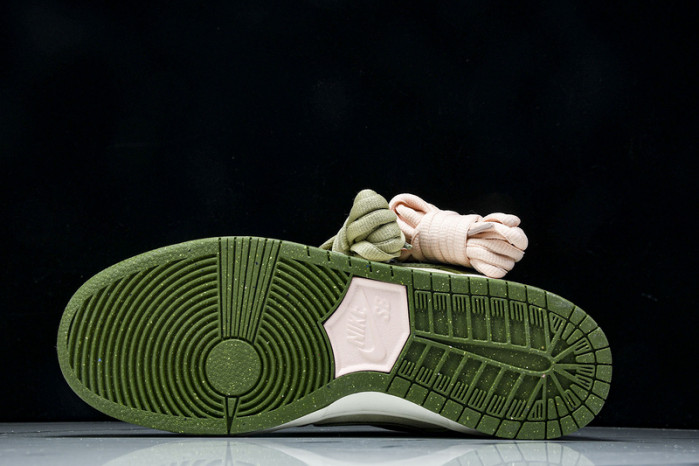 Yuto Horigome × Nike SB Dunk Low Pro QS Matcha HF8022-300