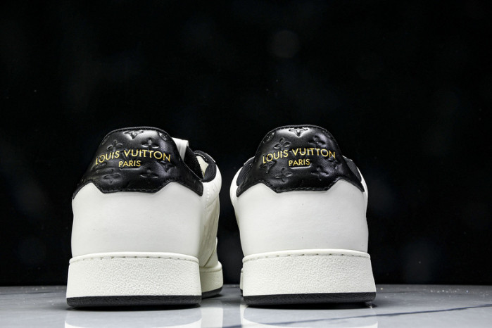 LV SNEAKER  FOR-LV307