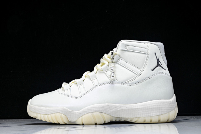 Air Jordan 11 “Pearl” AR0715-110