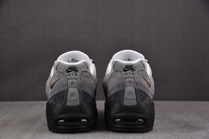 Nike SB Air Max 95 HF7545-002