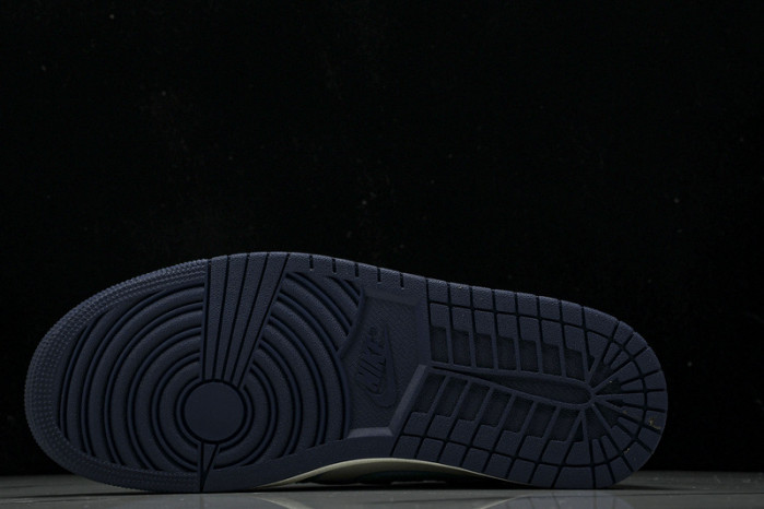 Air Jordan 1 High OG“First in Flight”  FD2596-400