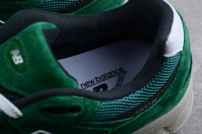 New* Balance WL2002 M2002RR1