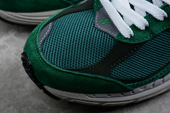 New* Balance WL2002 M2002RR1