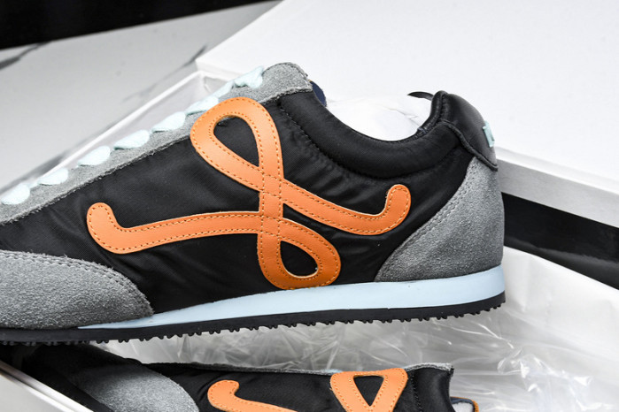 L*0ewe Ballet Runner  LW-FOR07