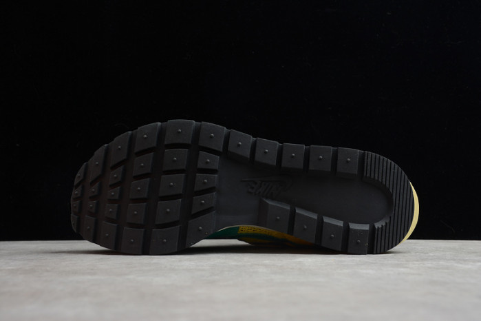 NIKE SACAI NIKE PEGASUS VAPORFLY SP BV0073-103