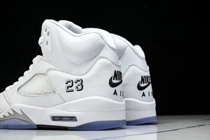Air Jordan 5 Retro "White Metallic"   HQ7978-103