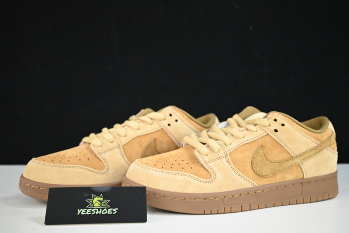 Nike DUNK LOW Pro 883232-700